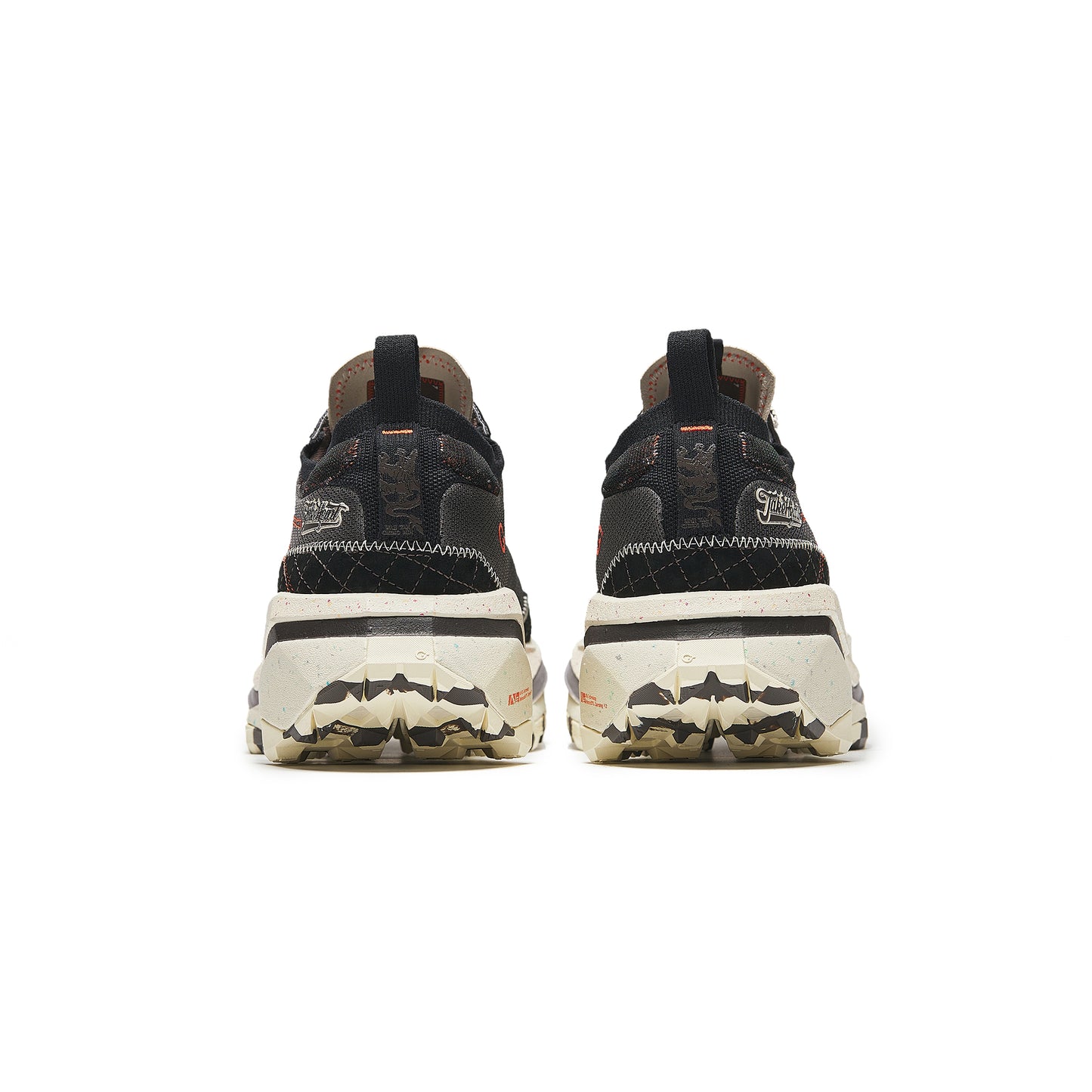 WAH YAN CHING NIN x ANTA GUANJUN RUNNING SHOES
