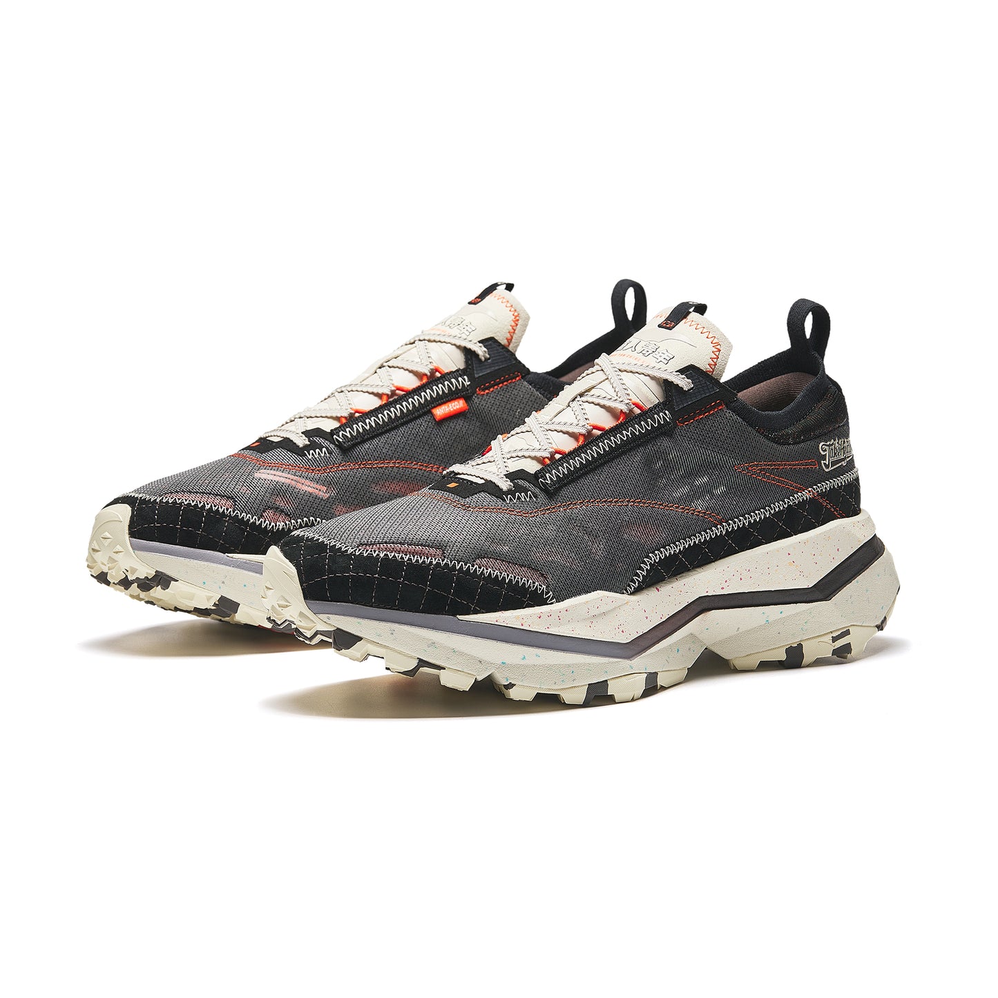 WAH YAN CHING NIN x ANTA GUANJUN RUNNING SHOES
