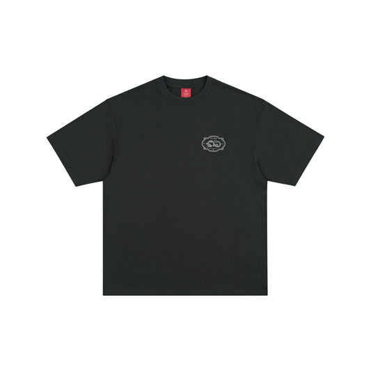 WAH YAN CHING NIN Curved Dragon Typography T-Shirt
